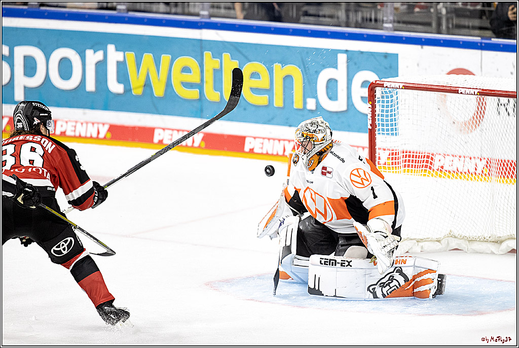 PENNY DEL;  Koelner Haie - Grizzlys Wolfsburg; Koeln, 10.09.2021